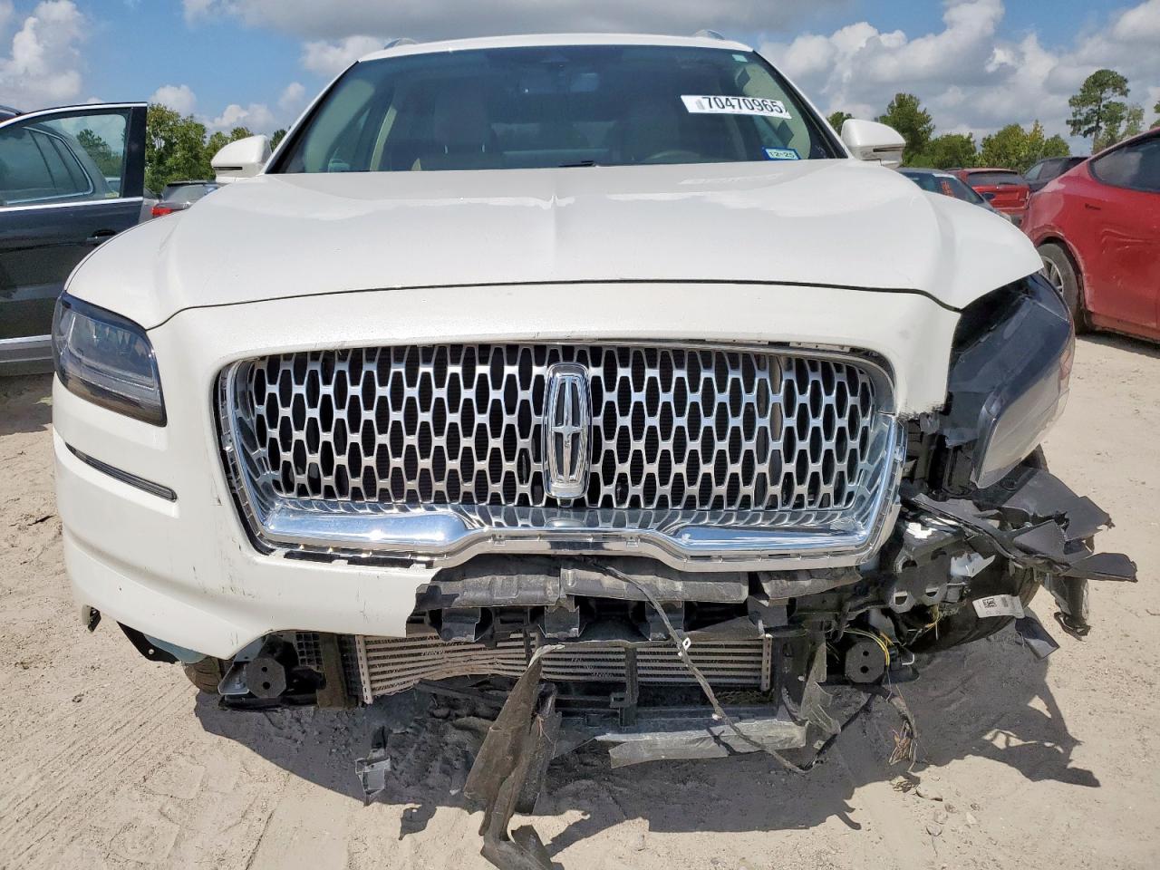 2023 Lincoln Nautilus - Image 5