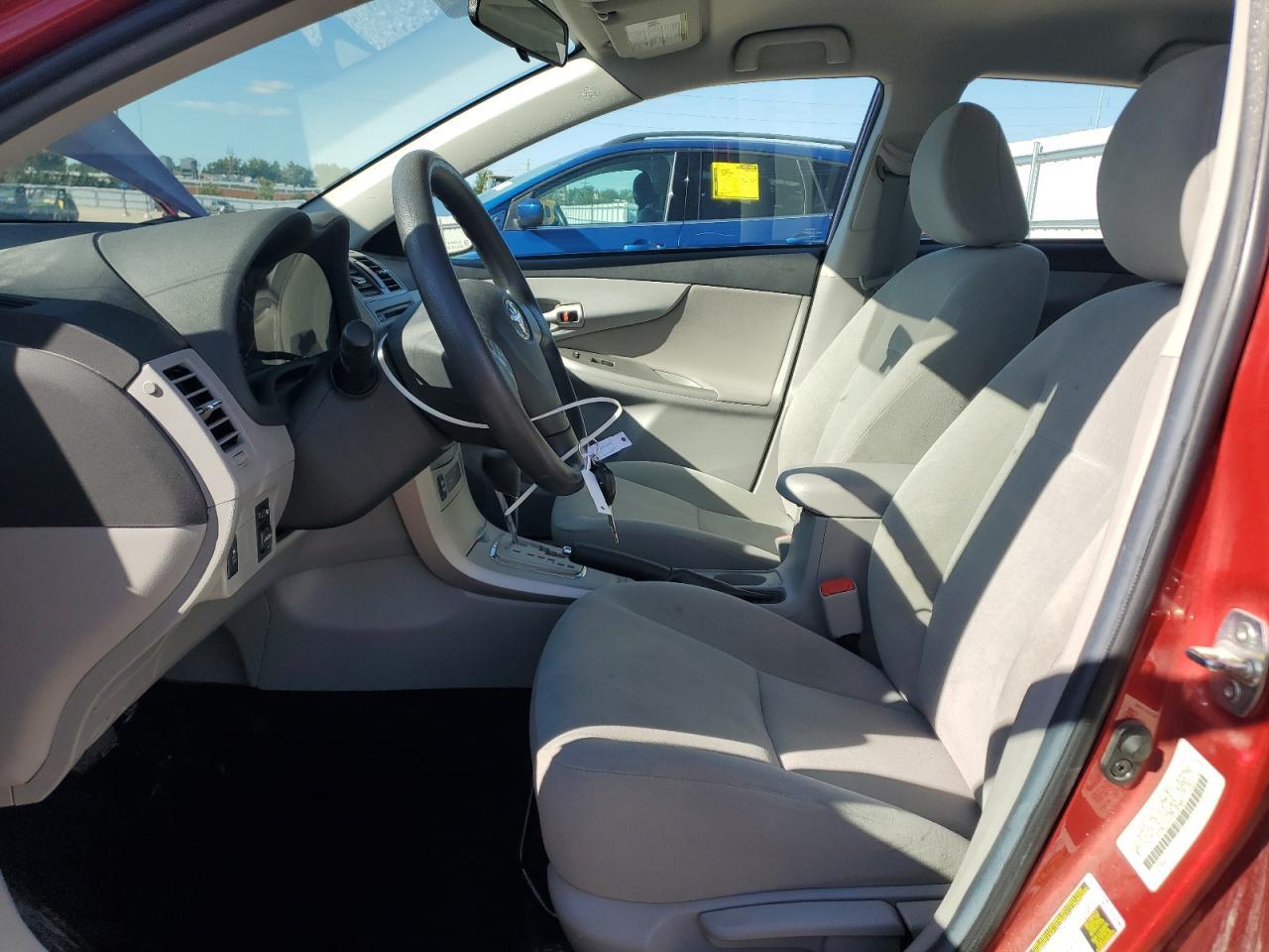 2013 Toyota Corolla Base - Фото 7