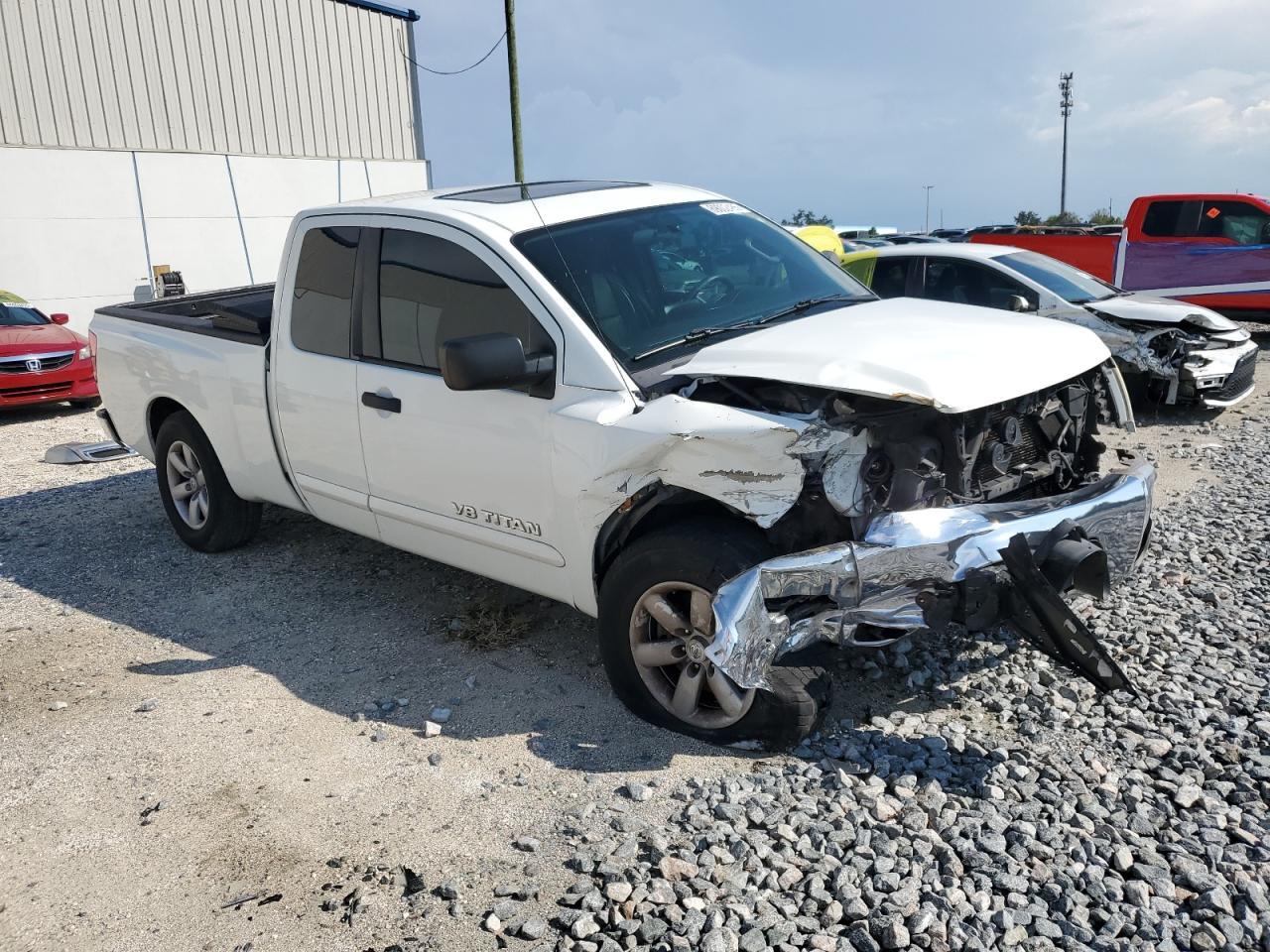 2013 Nissan Titan S - Image 4