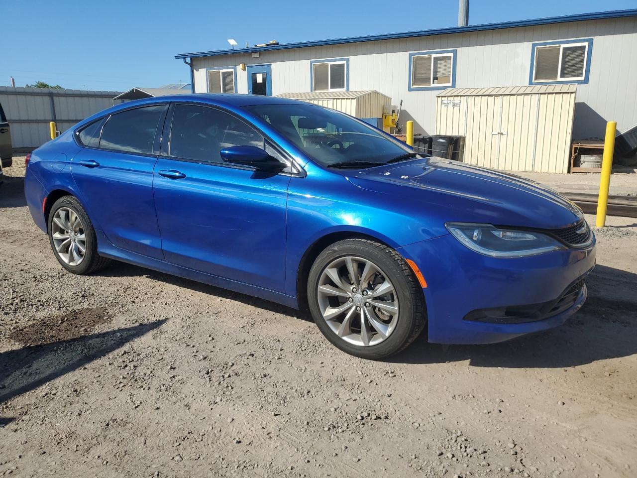 2015 Chrysler 200 S - Image 4