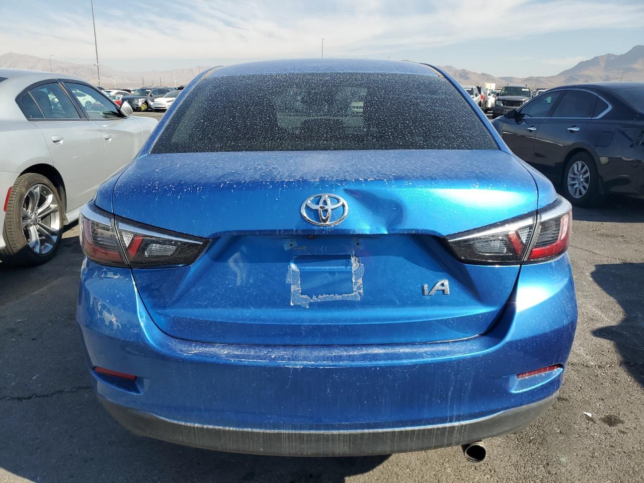 2017 Toyota Yaris Ia - Фото 6
