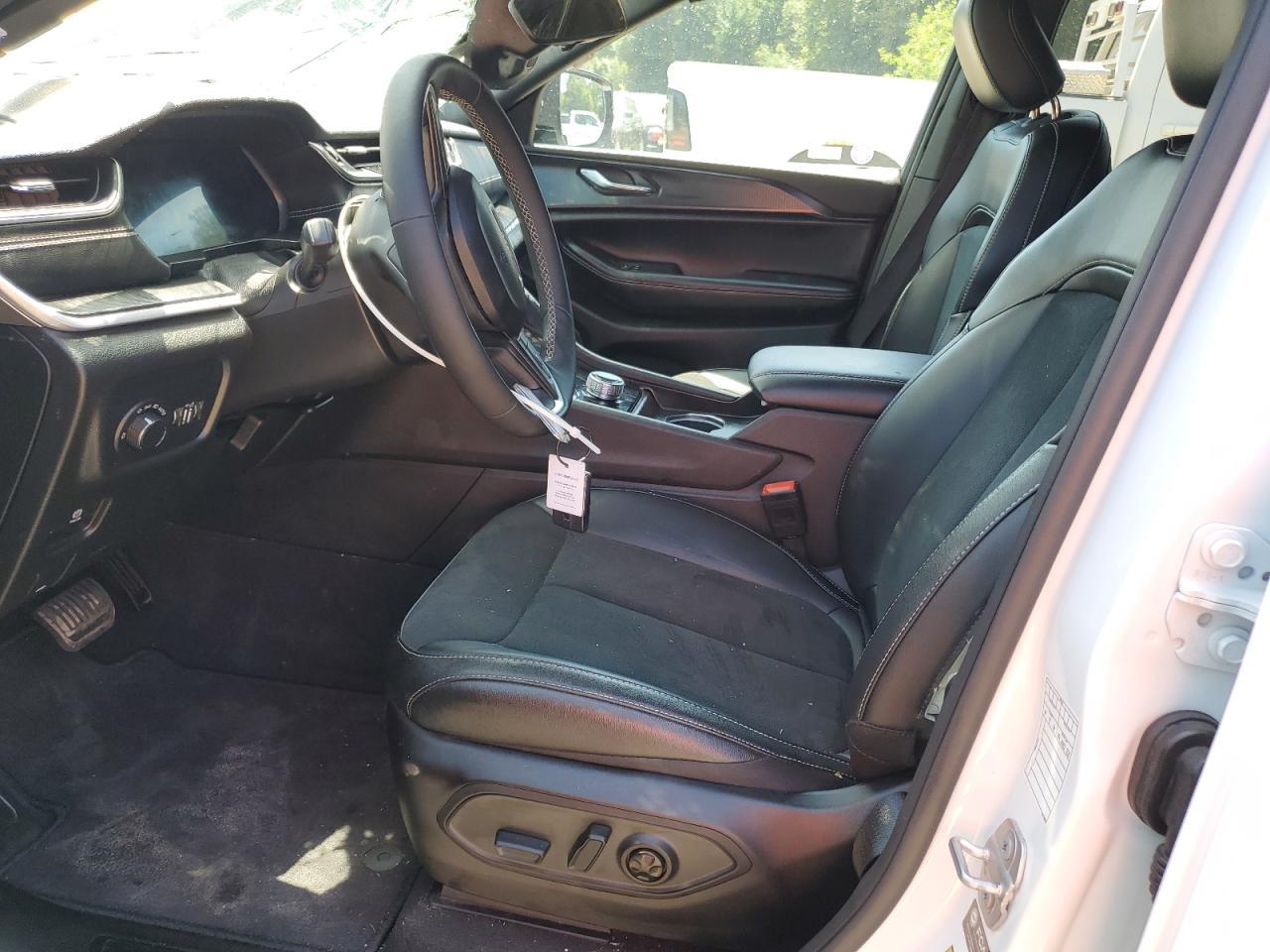 2025 Jeep Grand Cherokee Laredo - Фото 7