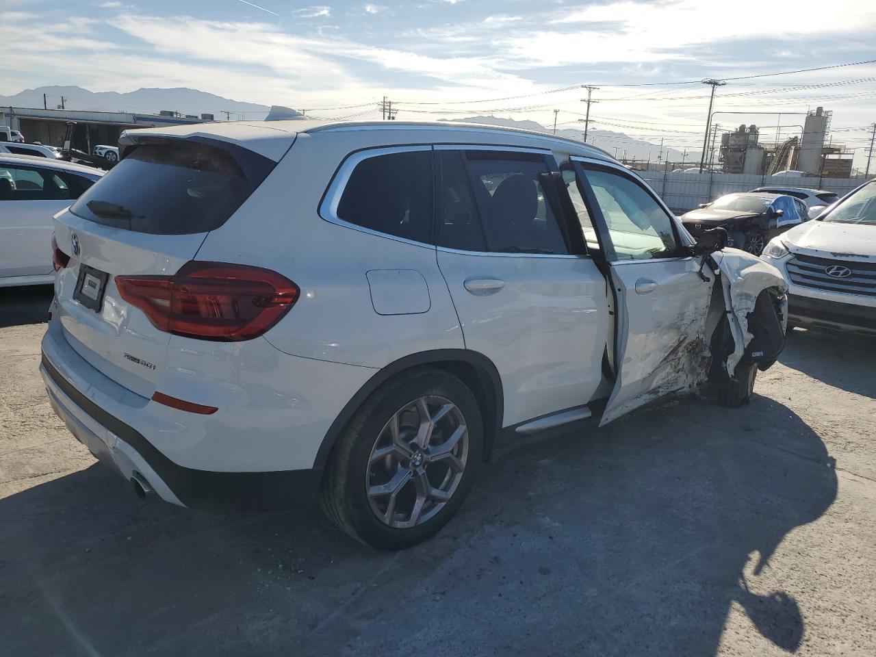 2021 BMW X3 Sdrive30I - Image 3