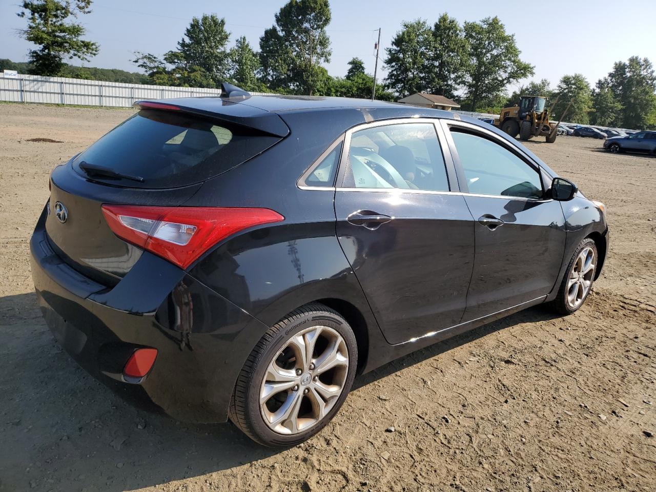 2014 Hyundai Elantra Gt - Image 3