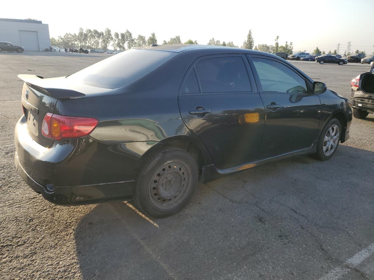 2009 Toyota Corolla Base - Фото 3