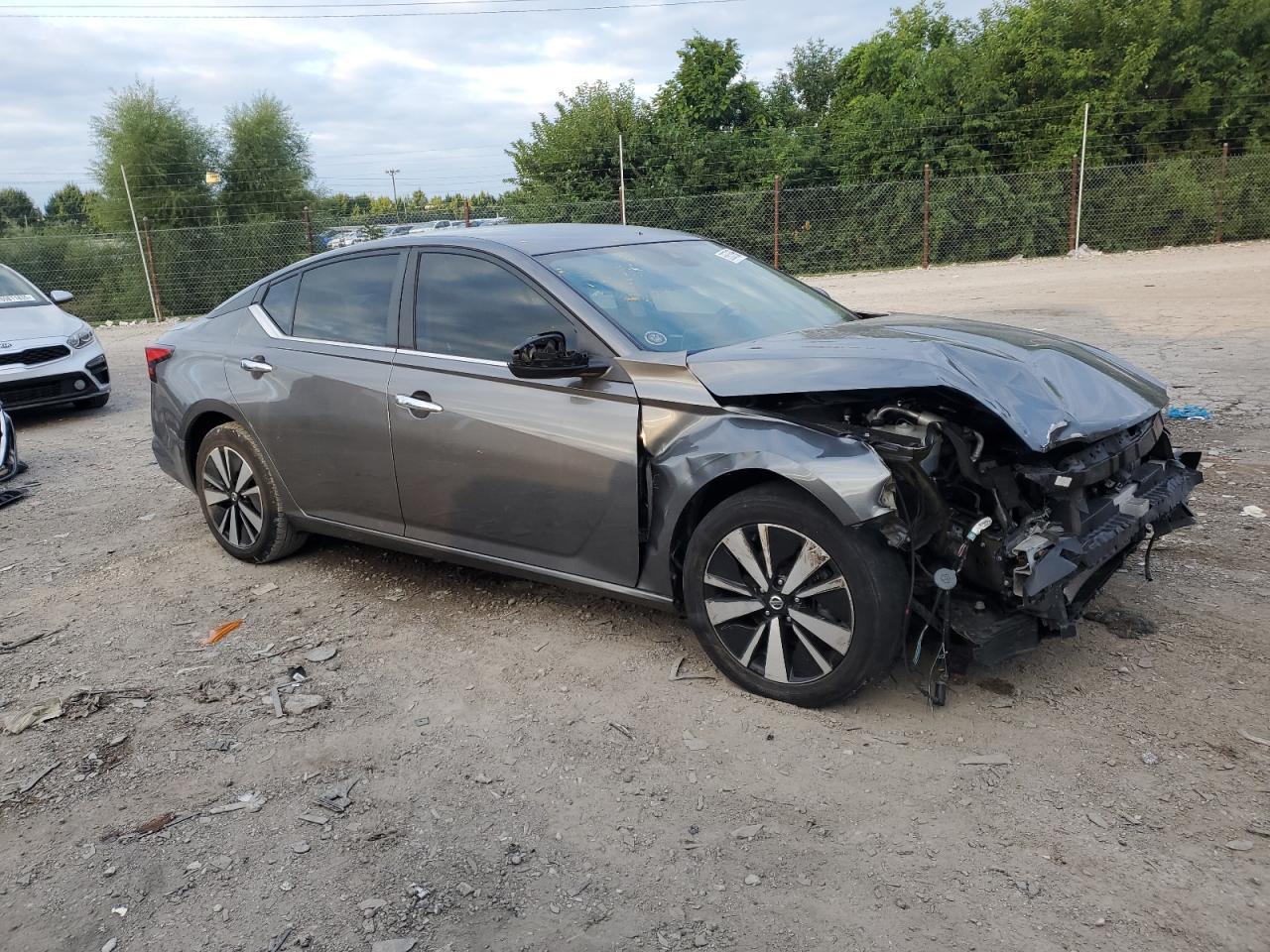 2022 Nissan Altima Sv - Image 4