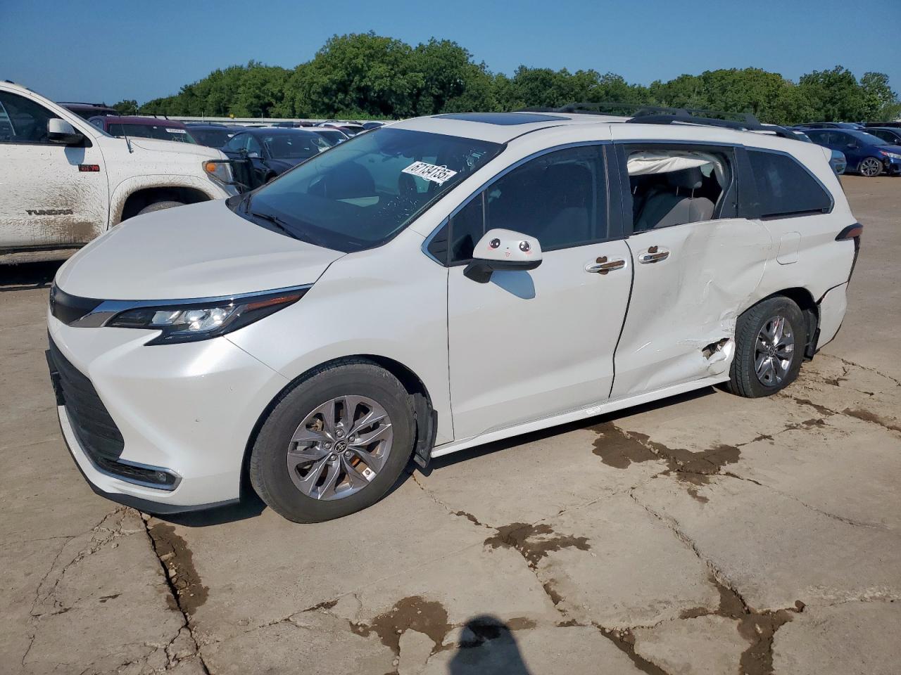 2022 Toyota Sienna Xle
