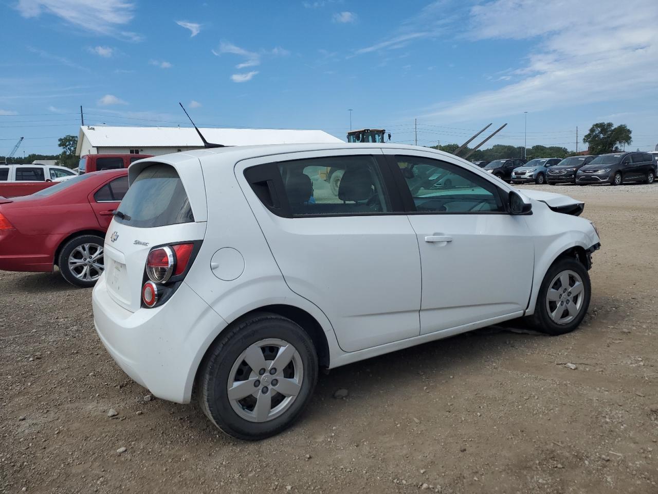 2014 Chevrolet Sonic Ls - Фото 3