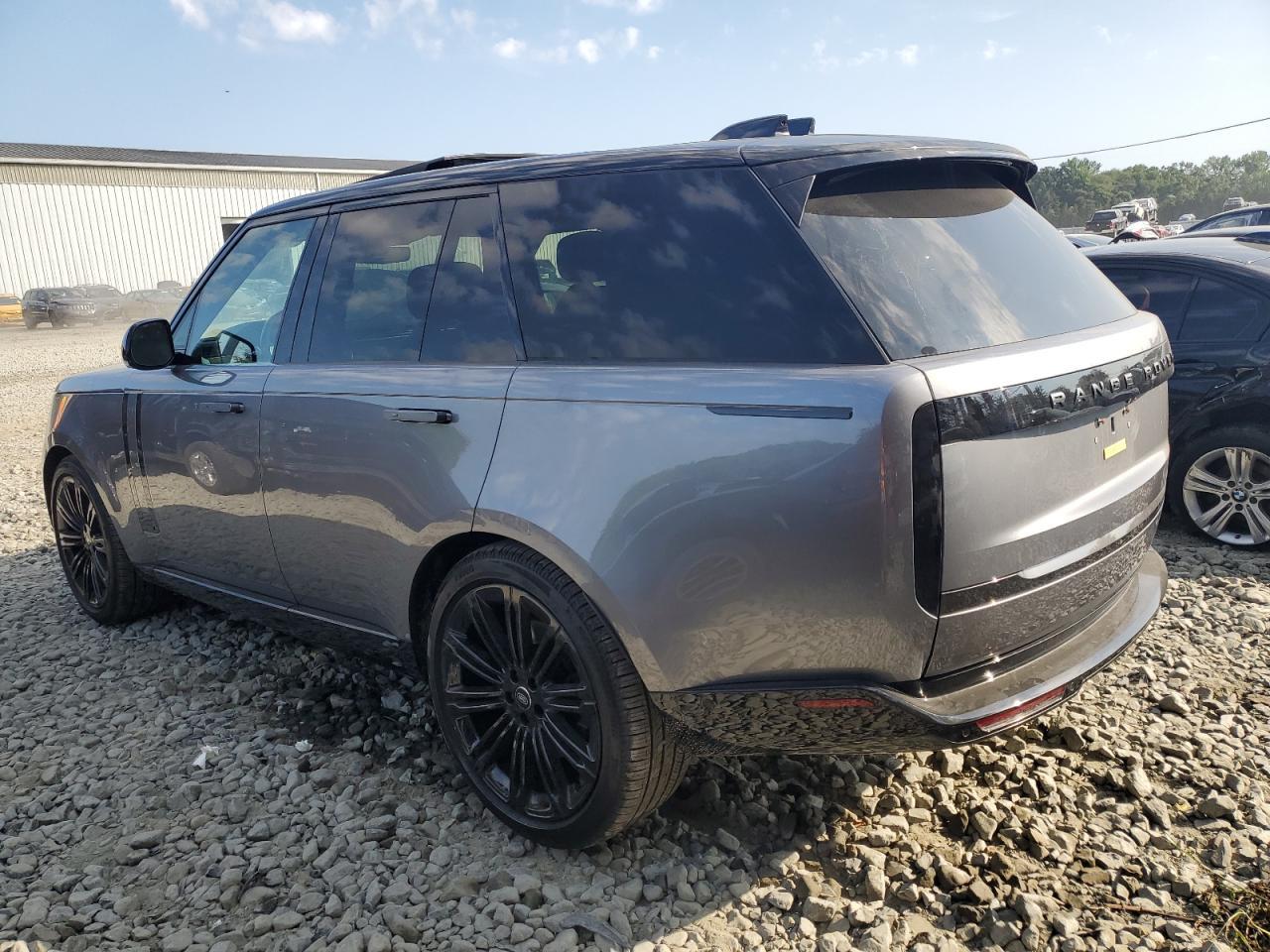 2025 Land Rover Range Rover Autobiography - Фото 2