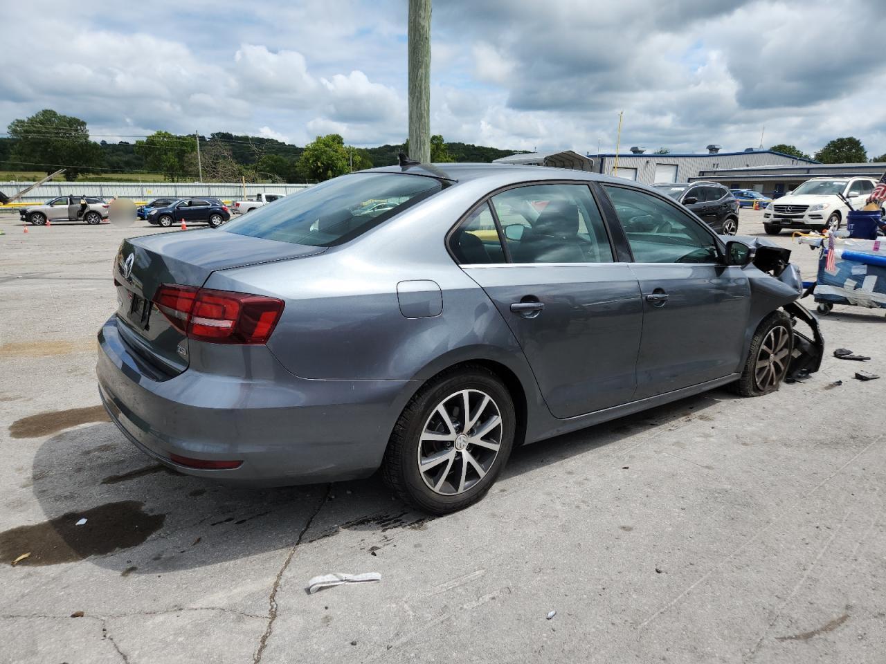 2018 Volkswagen Jetta Se - Фото 3