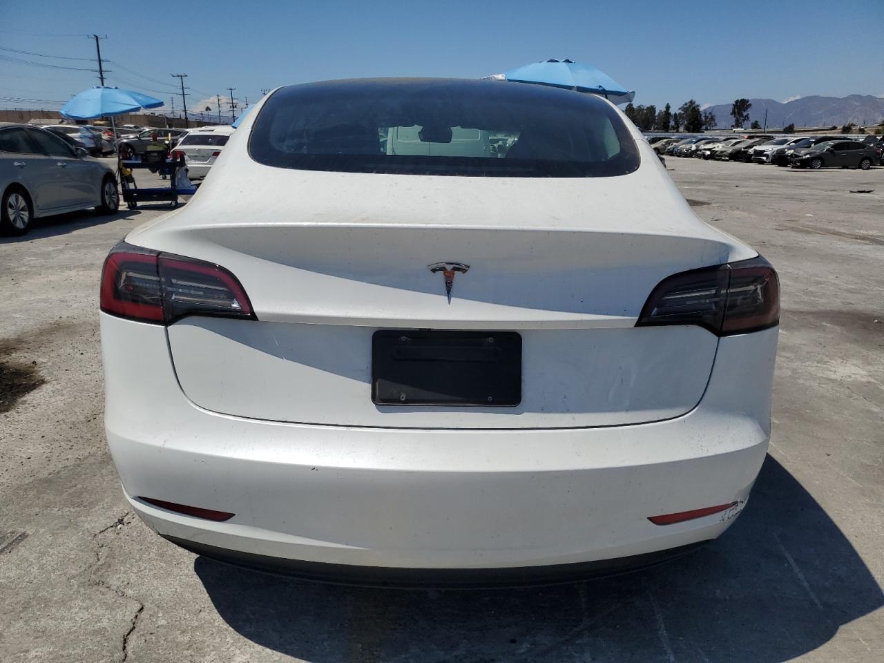 2023 Tesla Model 3 - Image 6