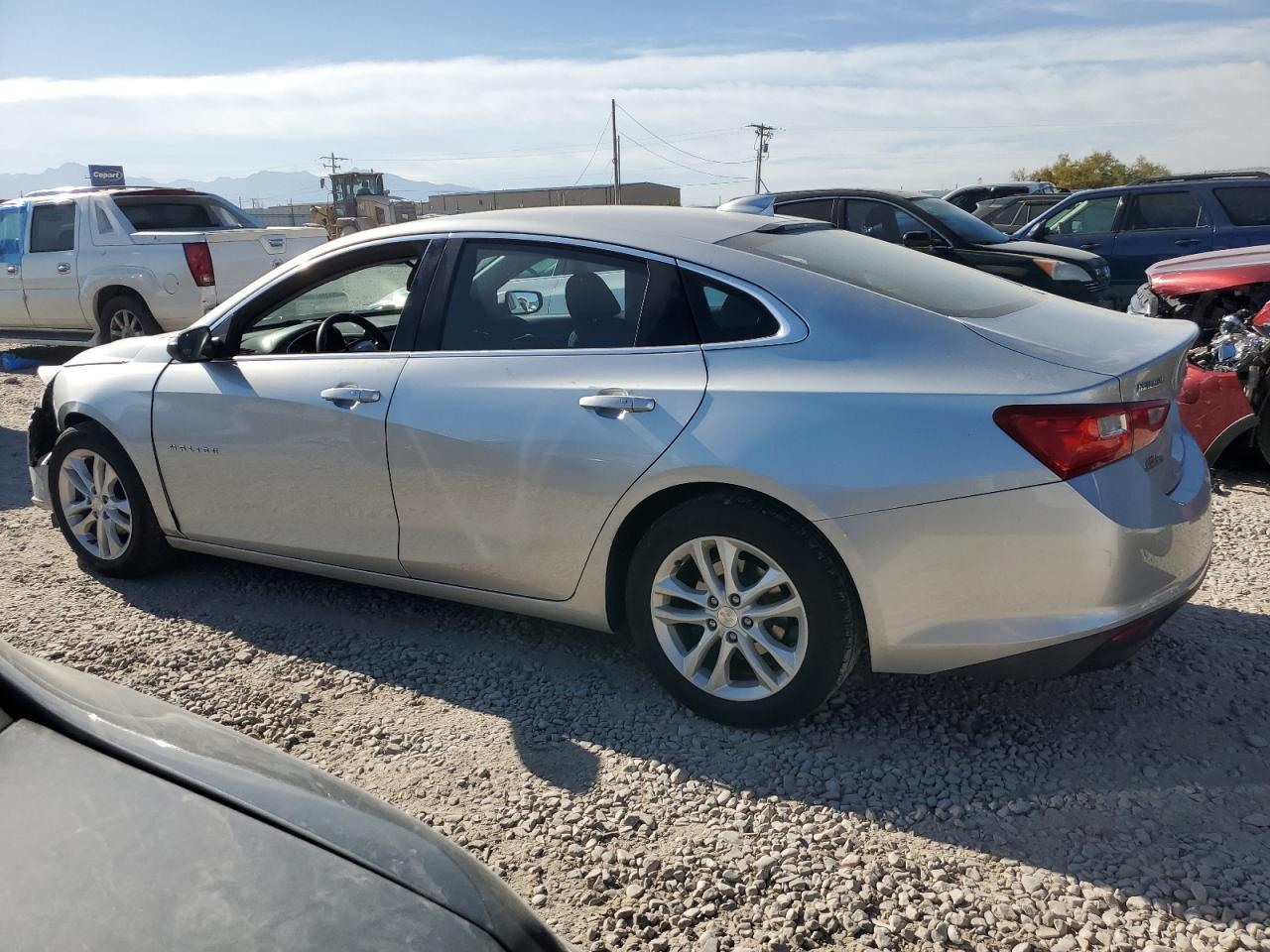 2017 Chevrolet Malibu Lt - Image 2
