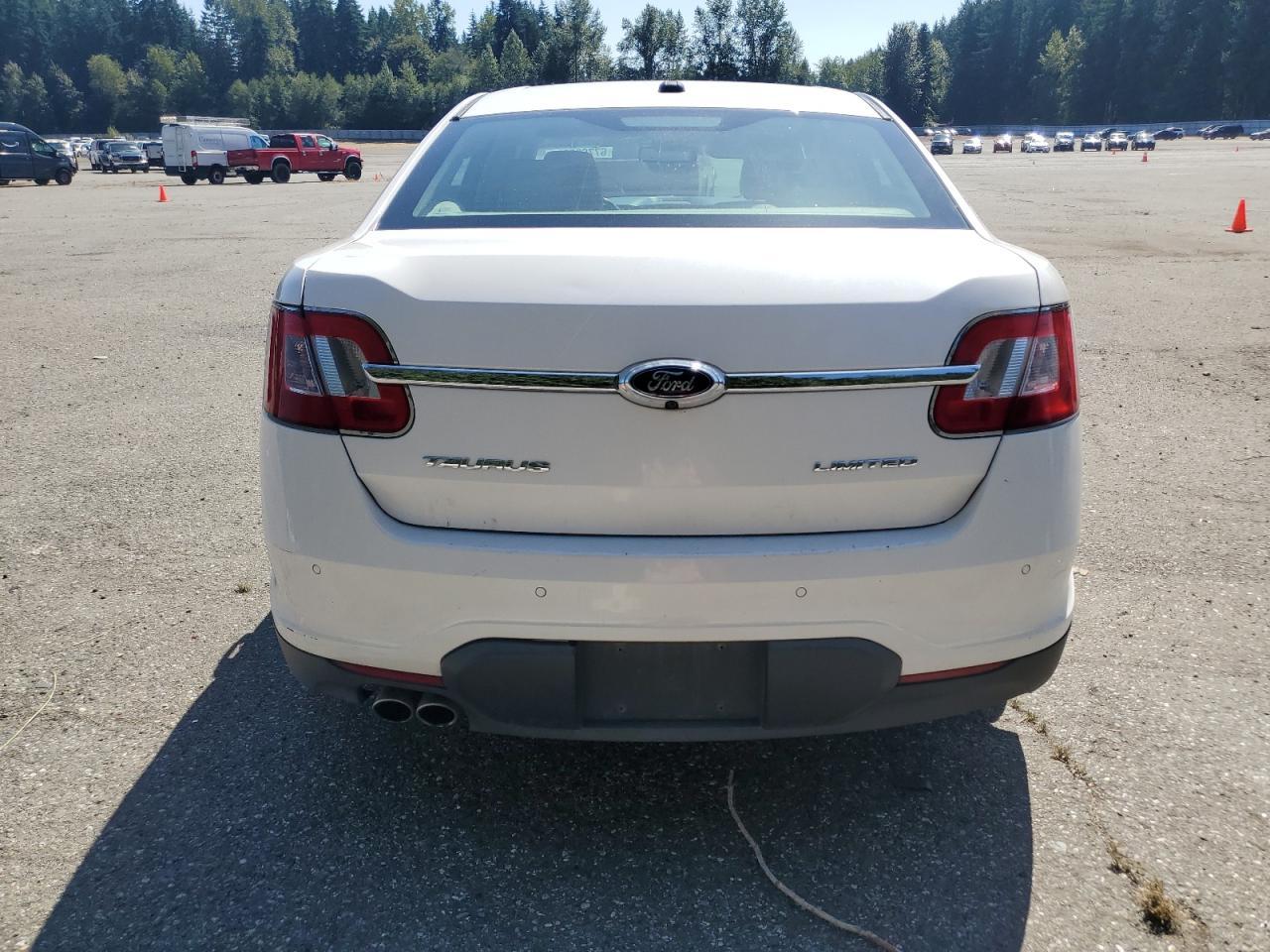2011 Ford Taurus Limited - Фото 6