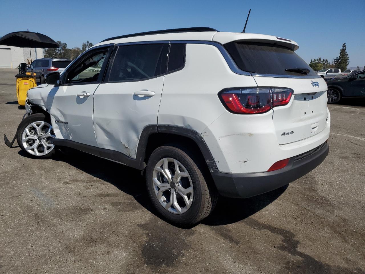 2025 Jeep Compass Latitude - Фото 2