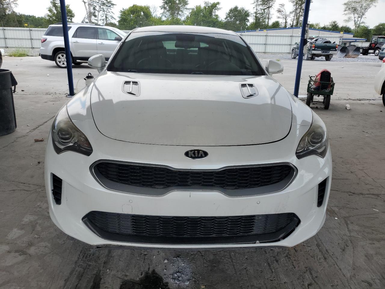 2018 Kia Stinger - Фото 5