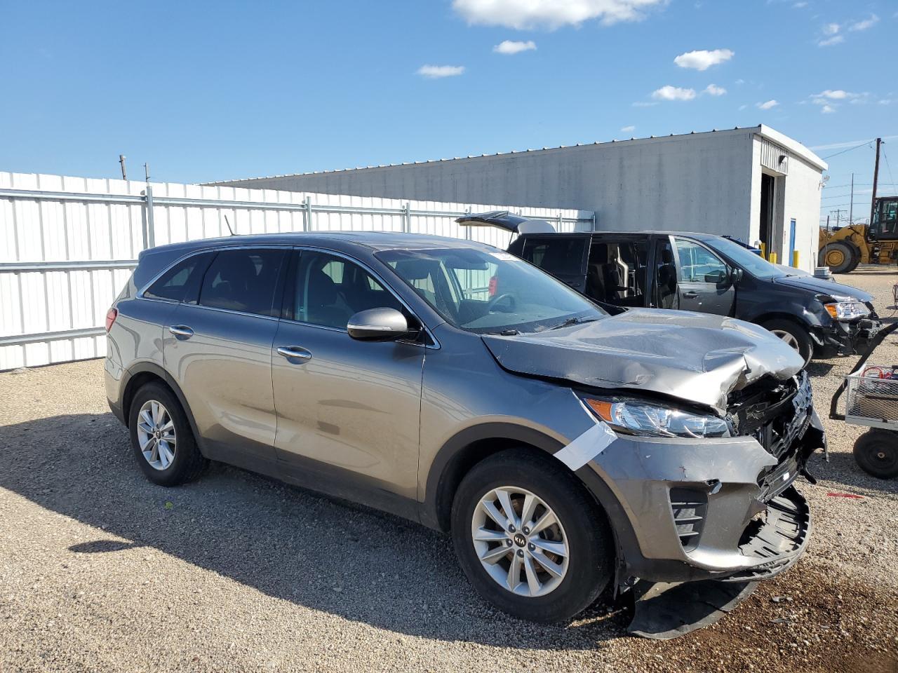 2019 Kia Sorento L - Фото 4