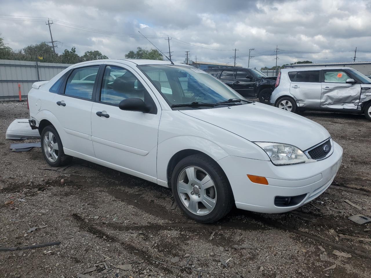 2007 Ford Focus Zx4 - Image 4