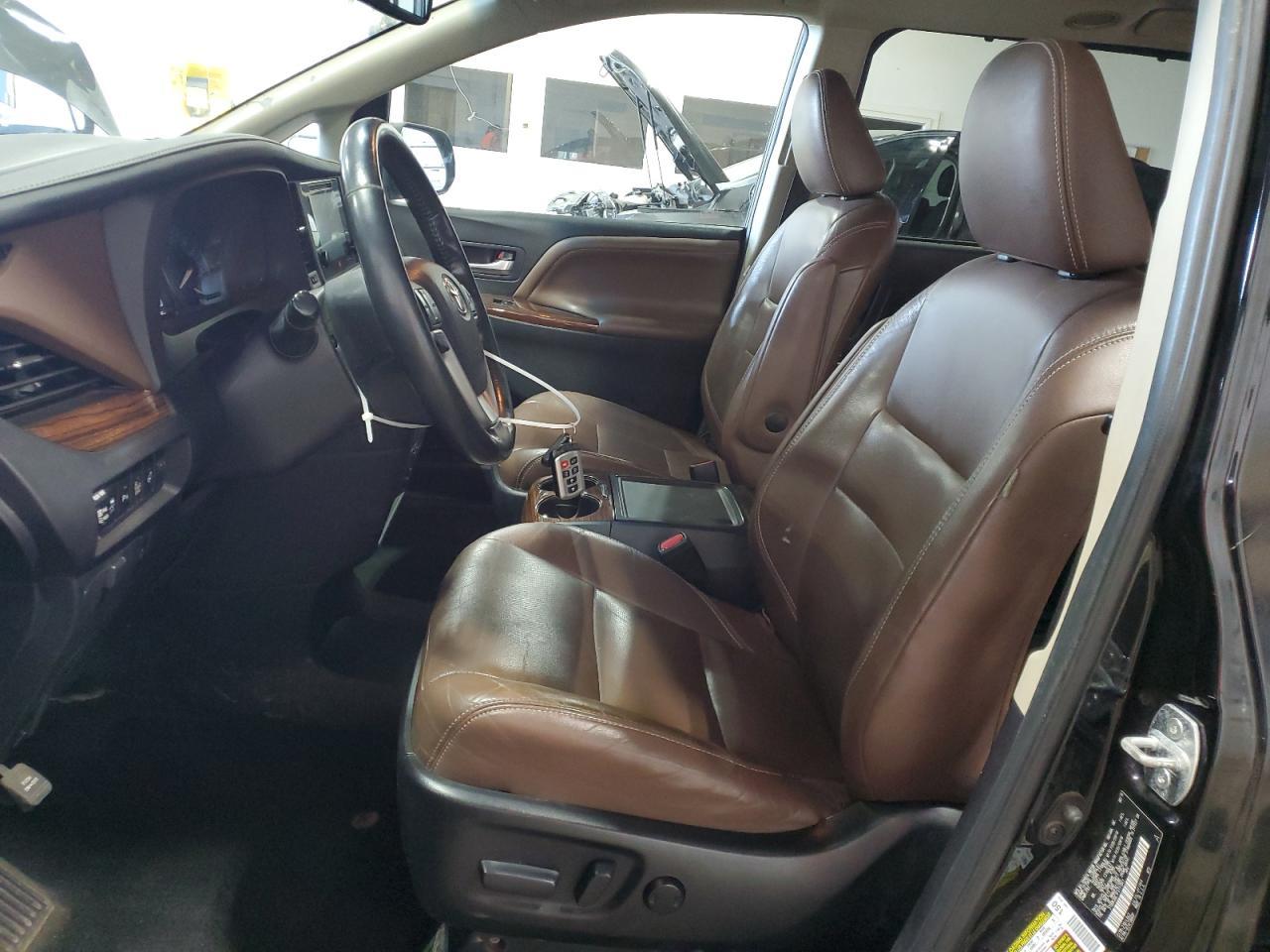 2015 Toyota Sienna Xle - Image 7