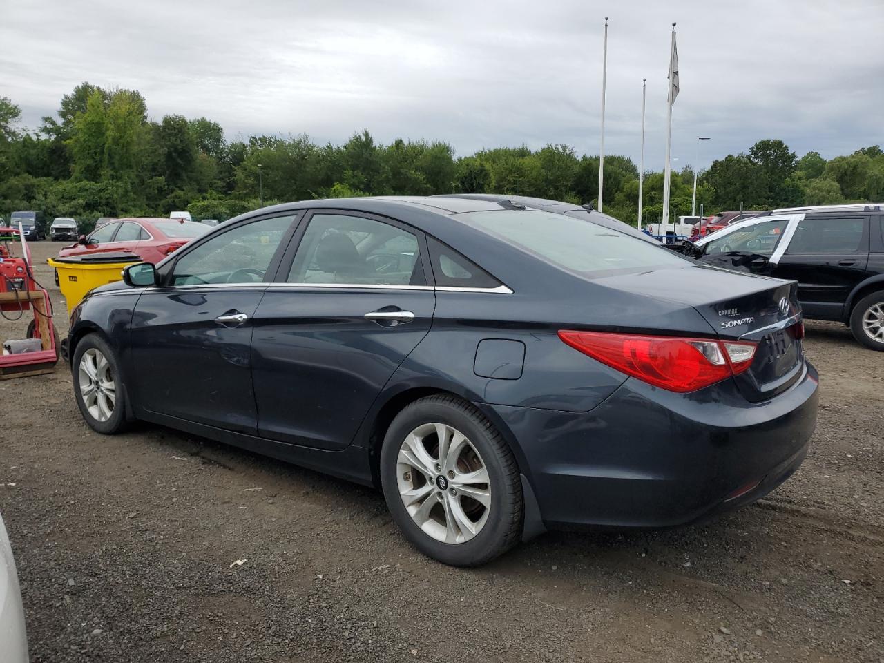 2013 Hyundai Sonata Se - Image 2