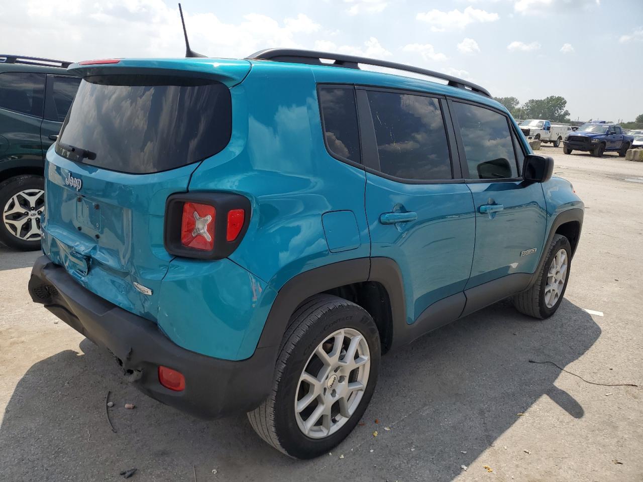 2022 Jeep Renegade Latitude - Фото 3
