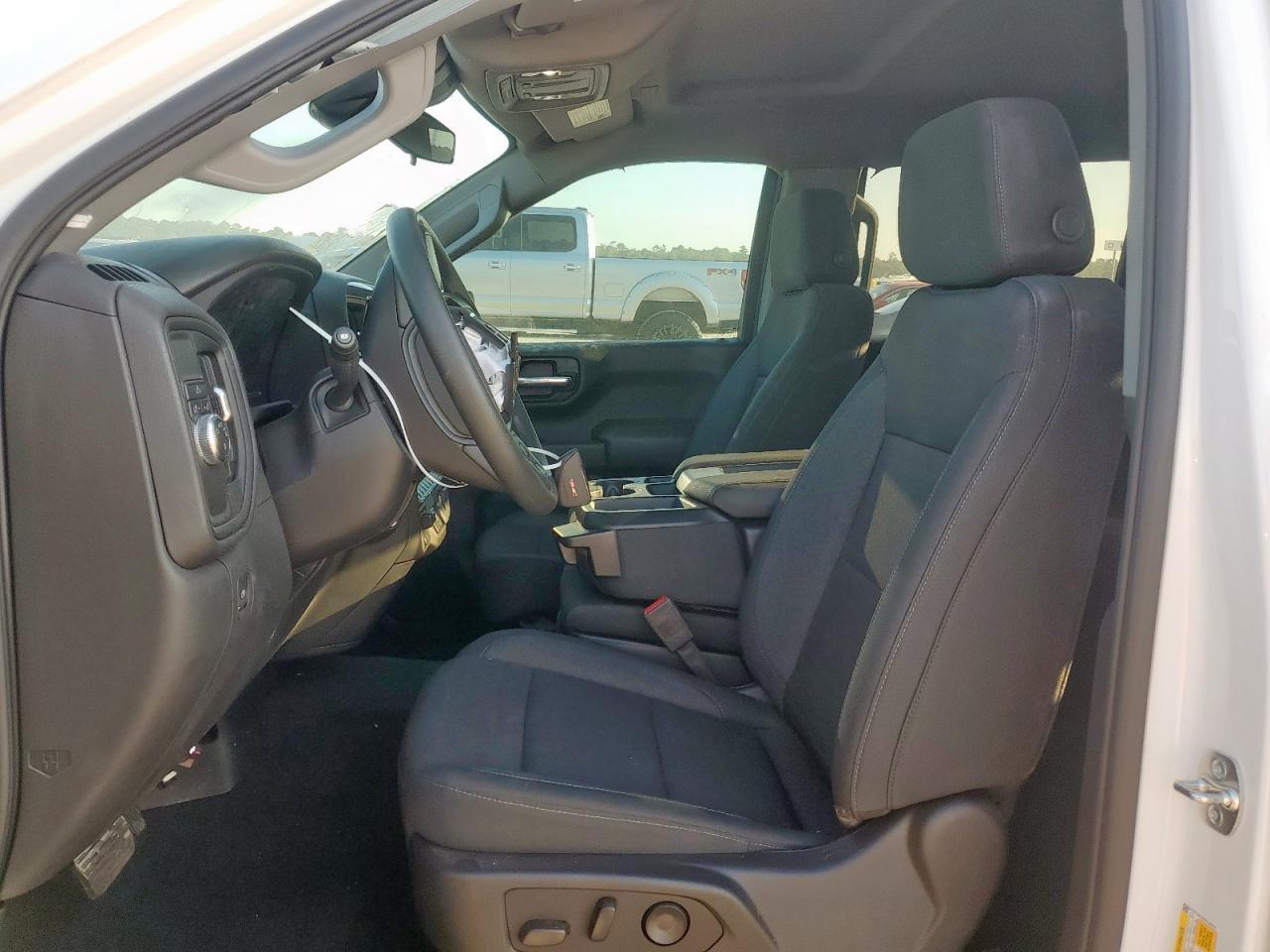 2025 GMC Sierra C1500 - Фото 7