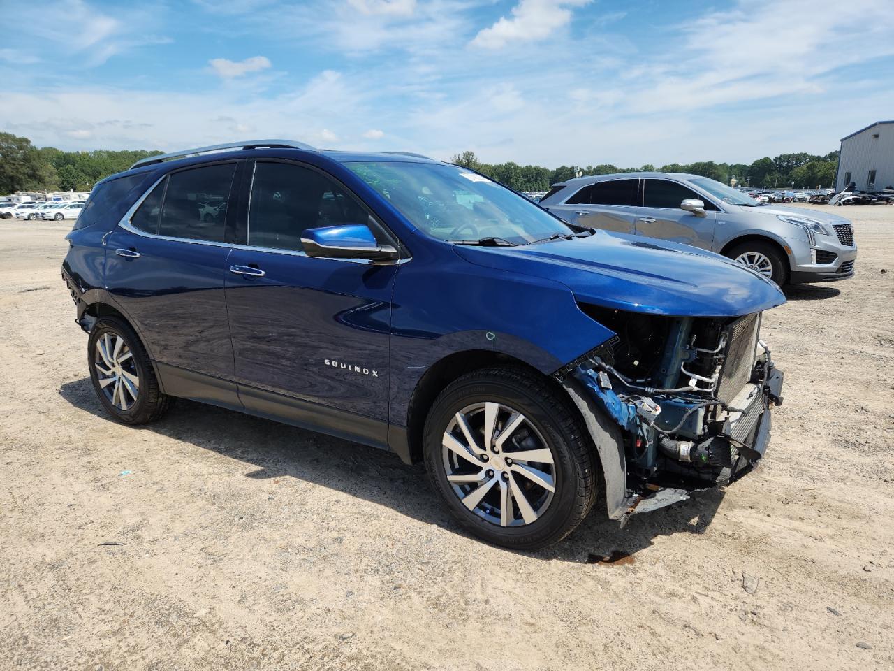 2022 Chevrolet Equinox Premier - Image 4