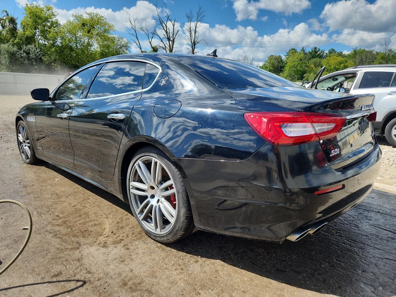2017 Maserati Quattroporte S - Фото 2