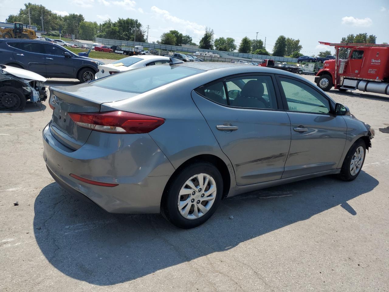 2017 Hyundai Elantra Se - Image 3