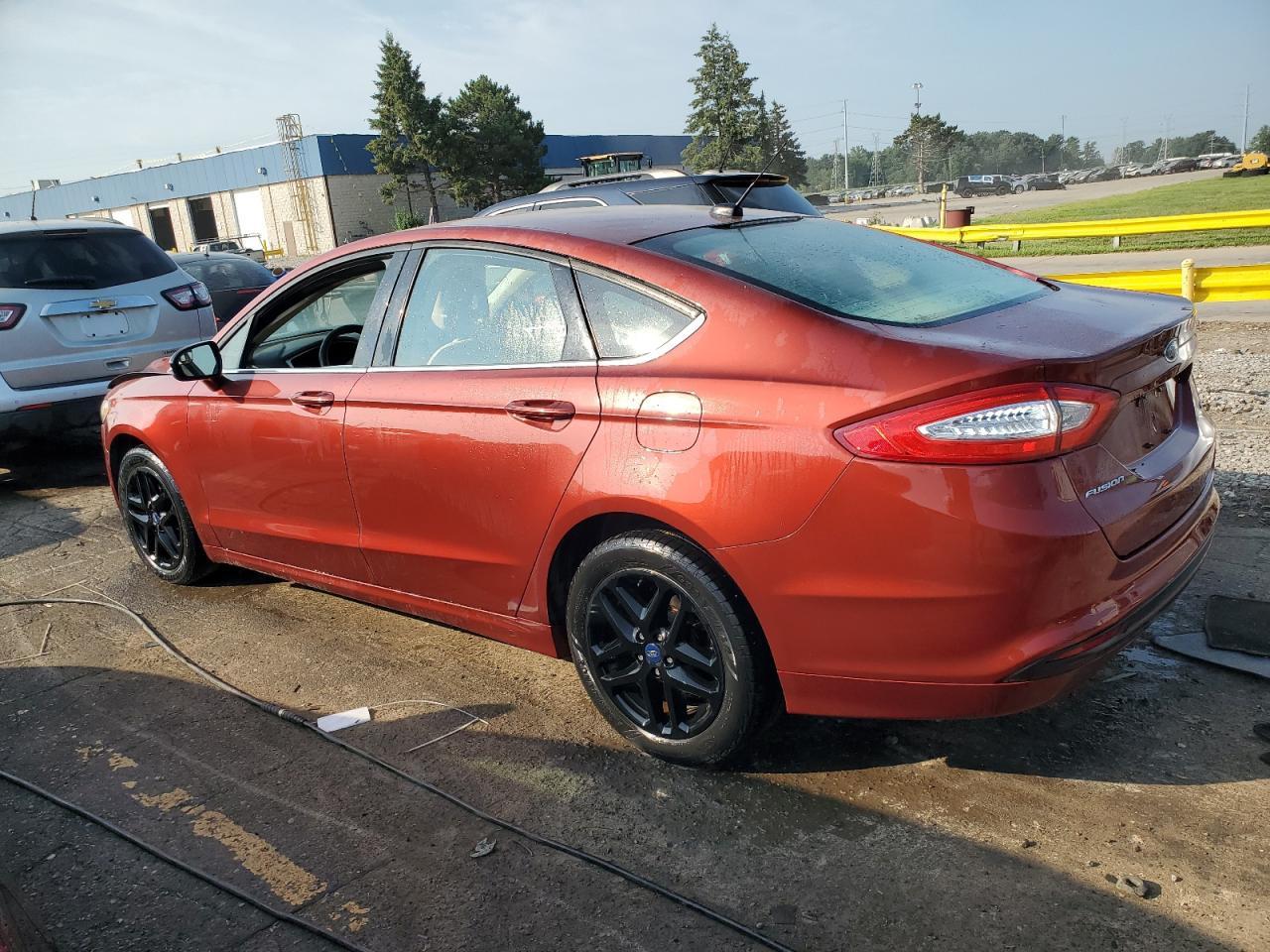 2014 Ford Fusion Se - Фото 2