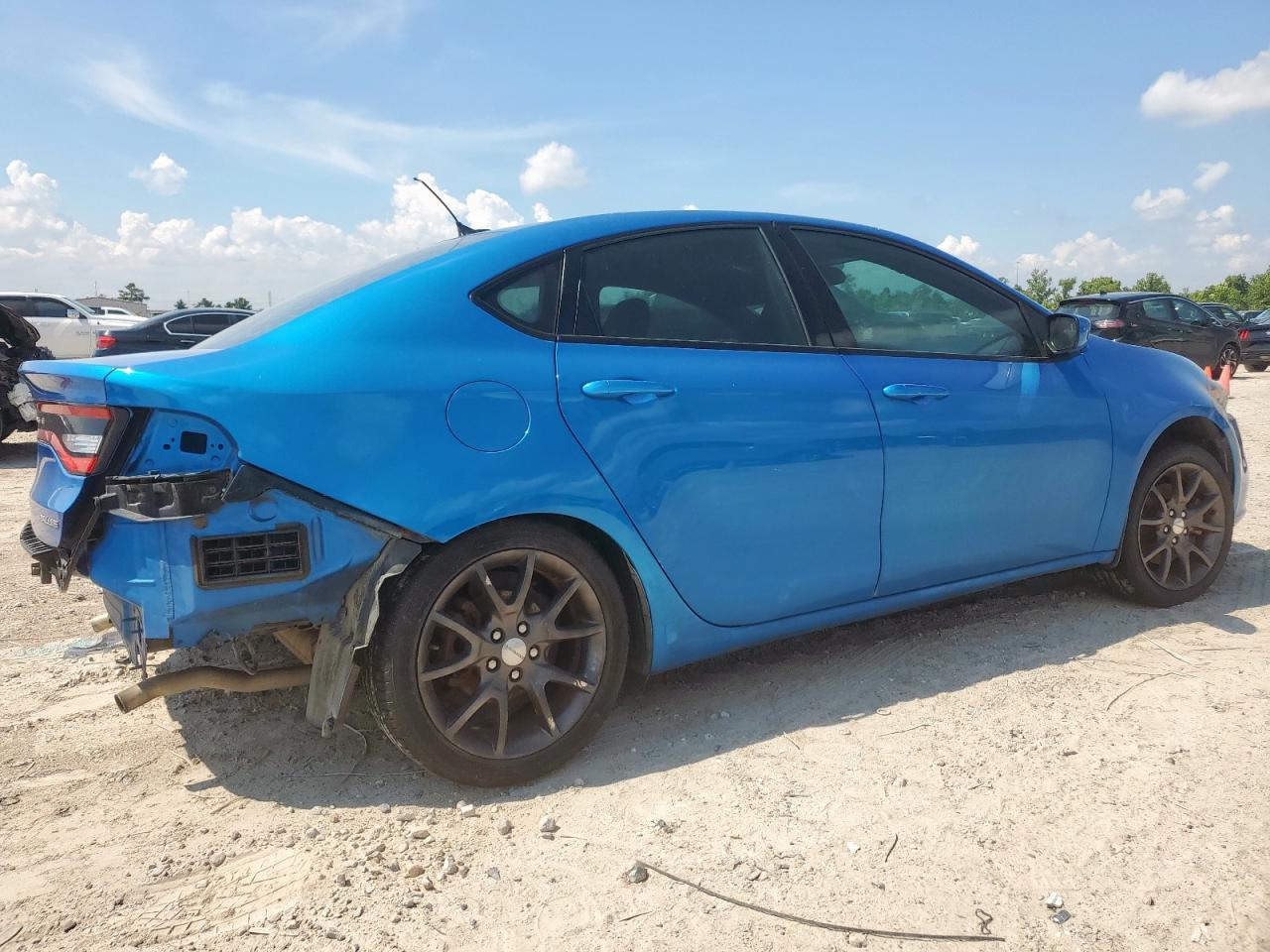 2015 Dodge Dart Sxt - Image 3
