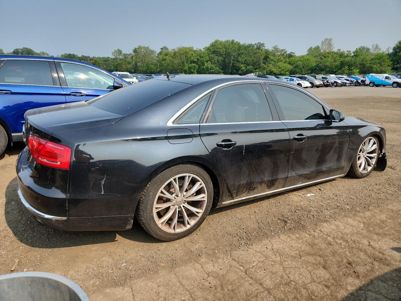 2011 Audi A8 Quattro - Фото 3