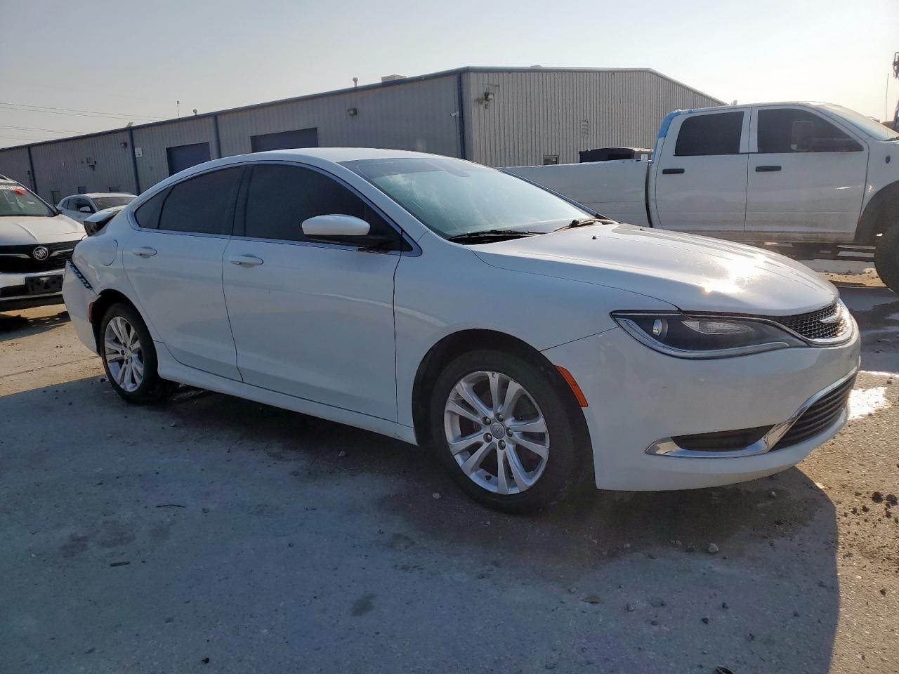 2015 Chrysler 200 Limited - Image 4
