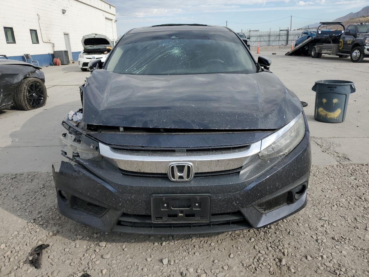 2016 Honda Civic Touring - Image 5