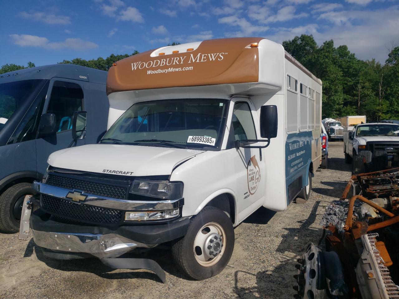 2022 Chevrolet Express G4500 - Image 2