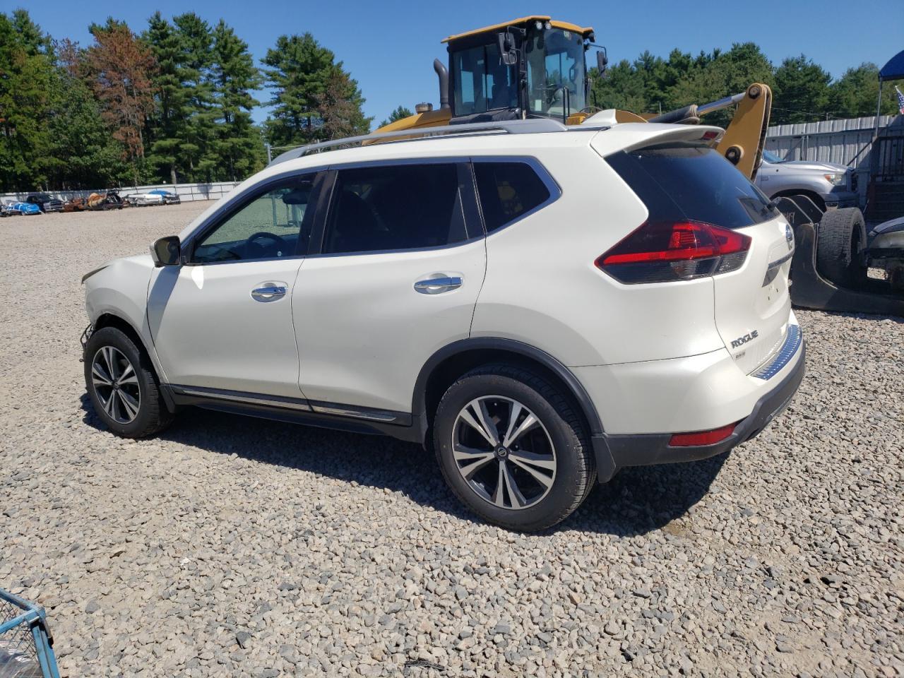 2018 Nissan Rogue S - Фото 2