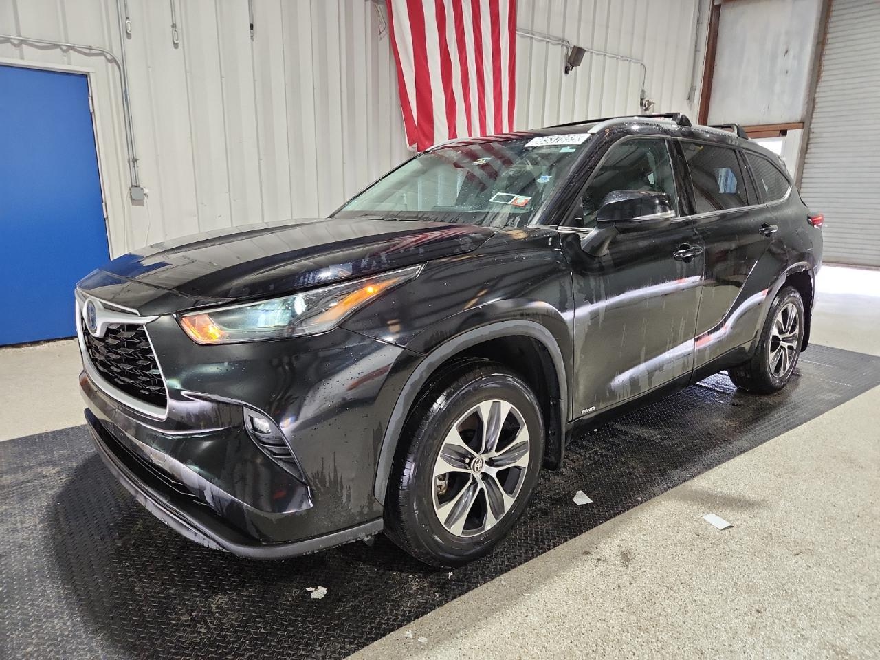 2022 Toyota Highlander Hybrid Xle
