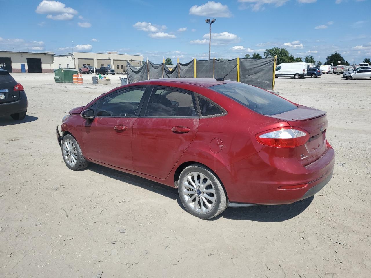 2014 Ford Fiesta Se - Image 2