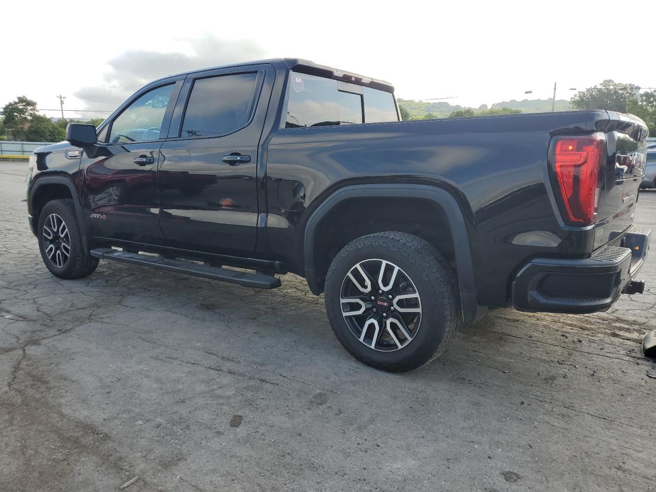 2019 GMC Sierra K1500 At4 - Фото 2