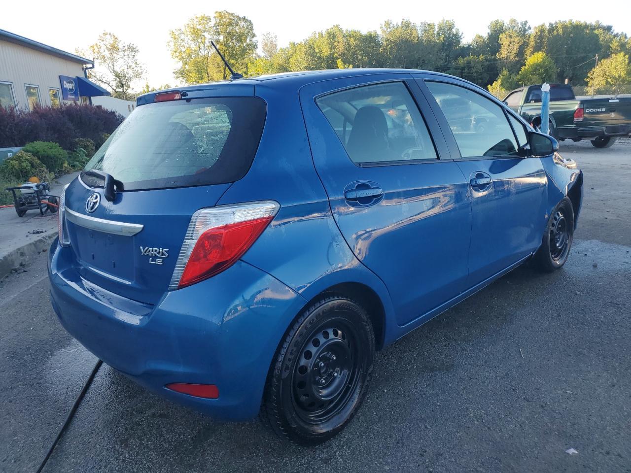2013 Toyota Yaris - Фото 3