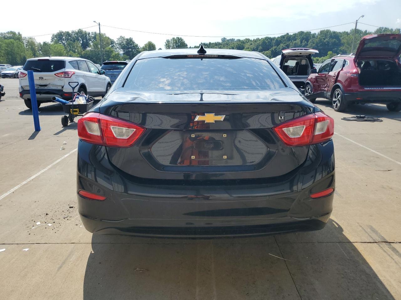 2019 Chevrolet Cruze Lt - Image 6