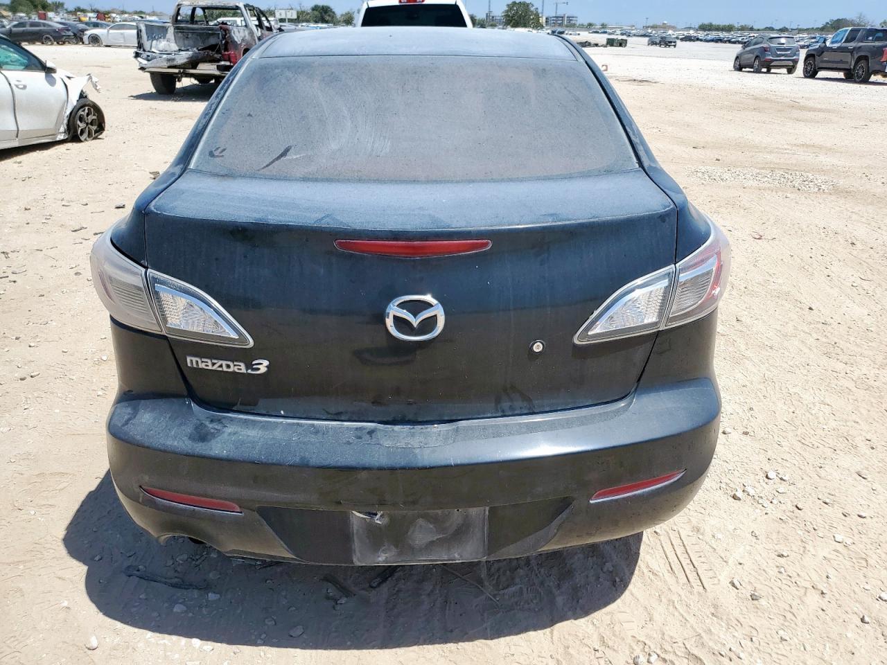 2013 Mazda 3 I - Image 6