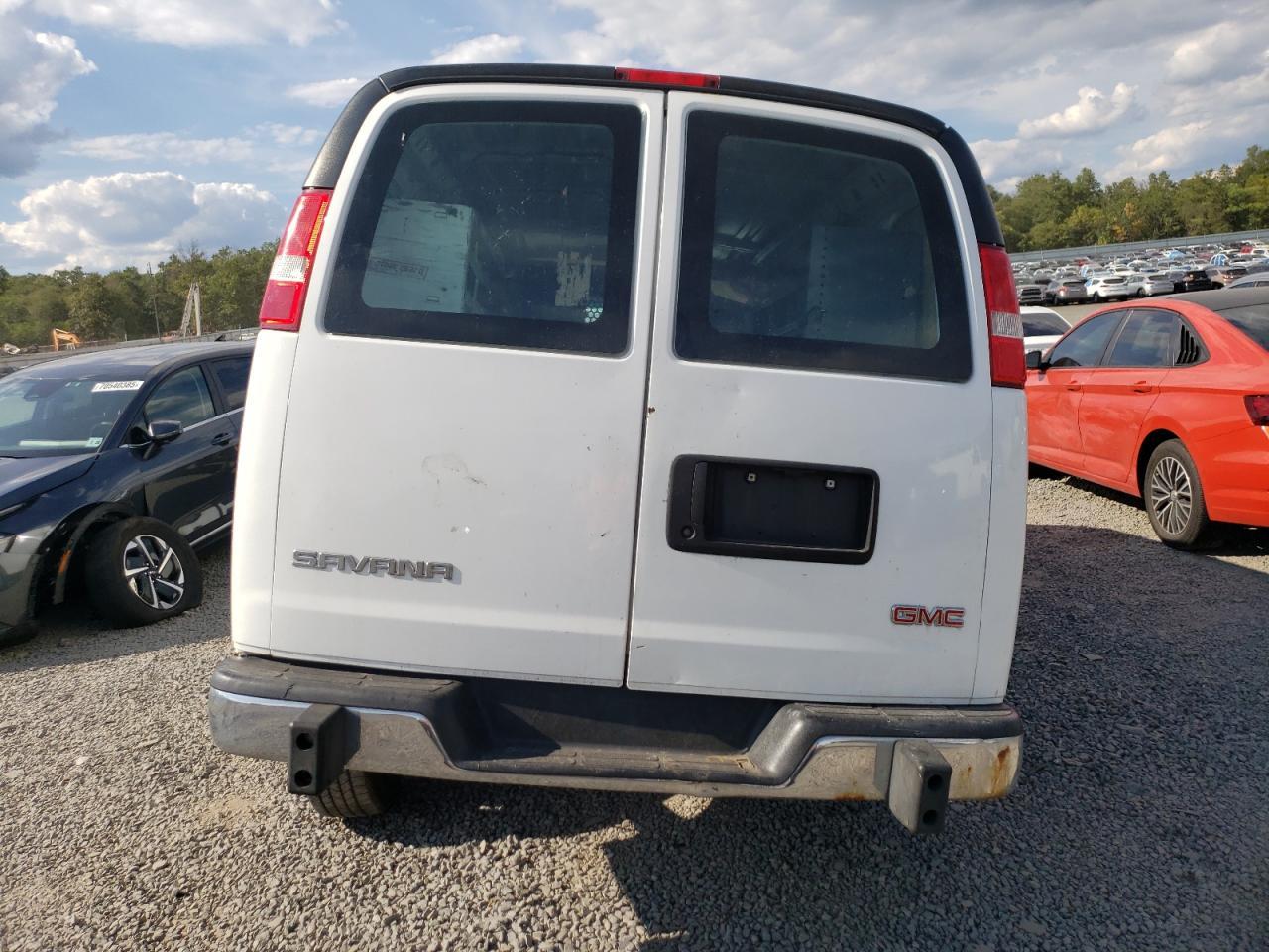 2017 GMC Savana G2500 - Image 6