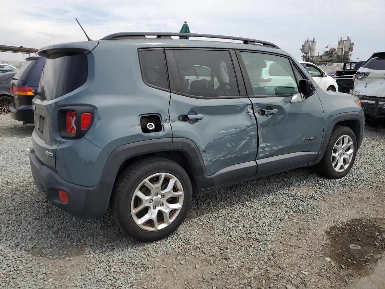 2017 Jeep Renegade Latitude - Фото 3