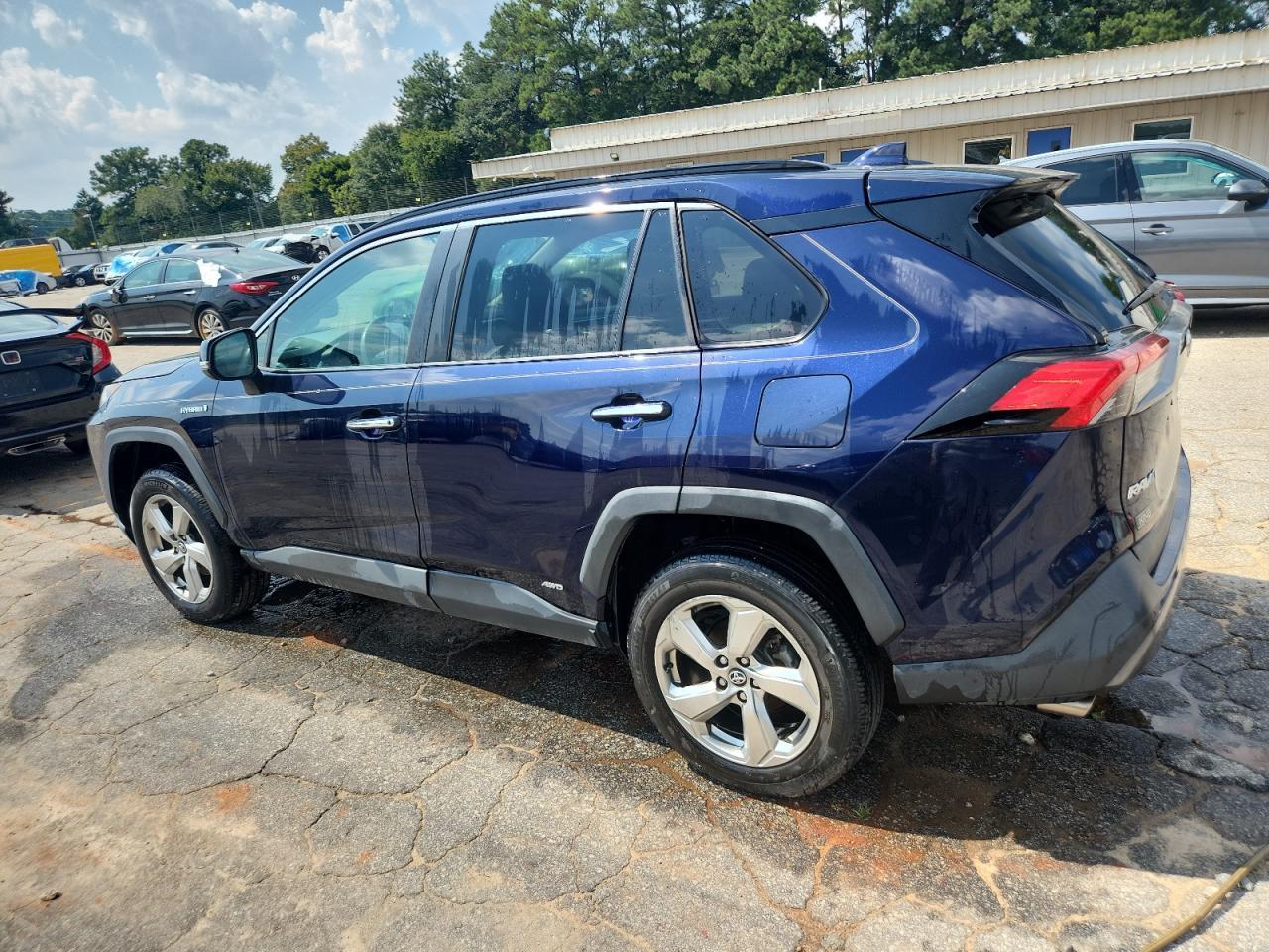 2020 Toyota Rav4 Limited - Фото 2