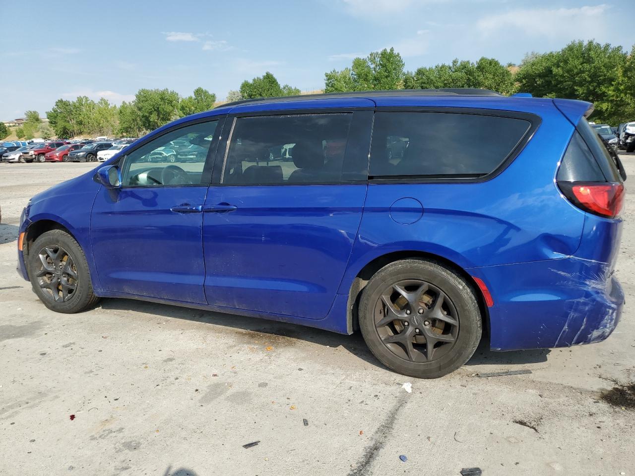 2019 Chrysler Pacifica Touring L - Фото 2