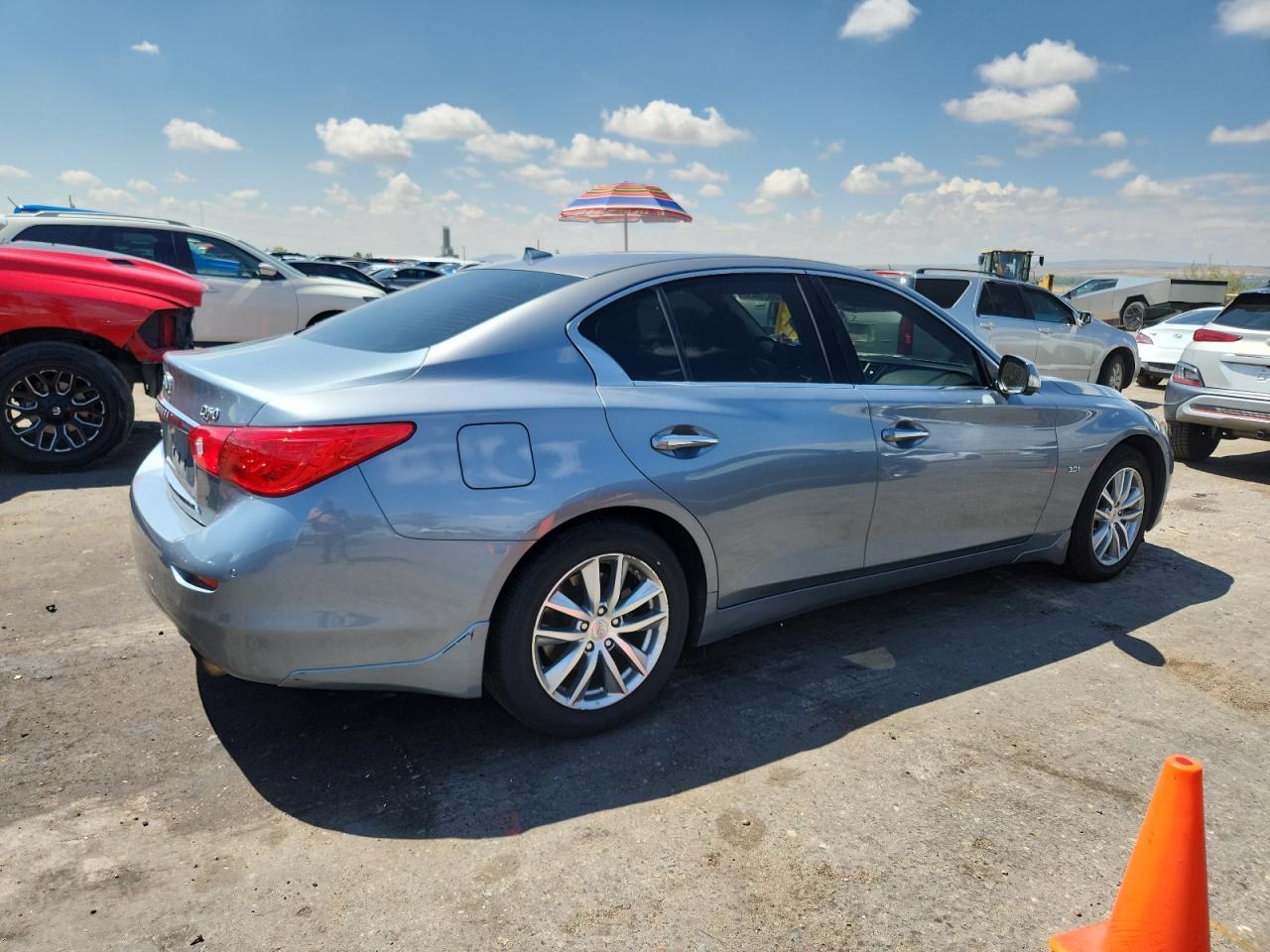 2016 Infiniti Q50 Premium - Image 3
