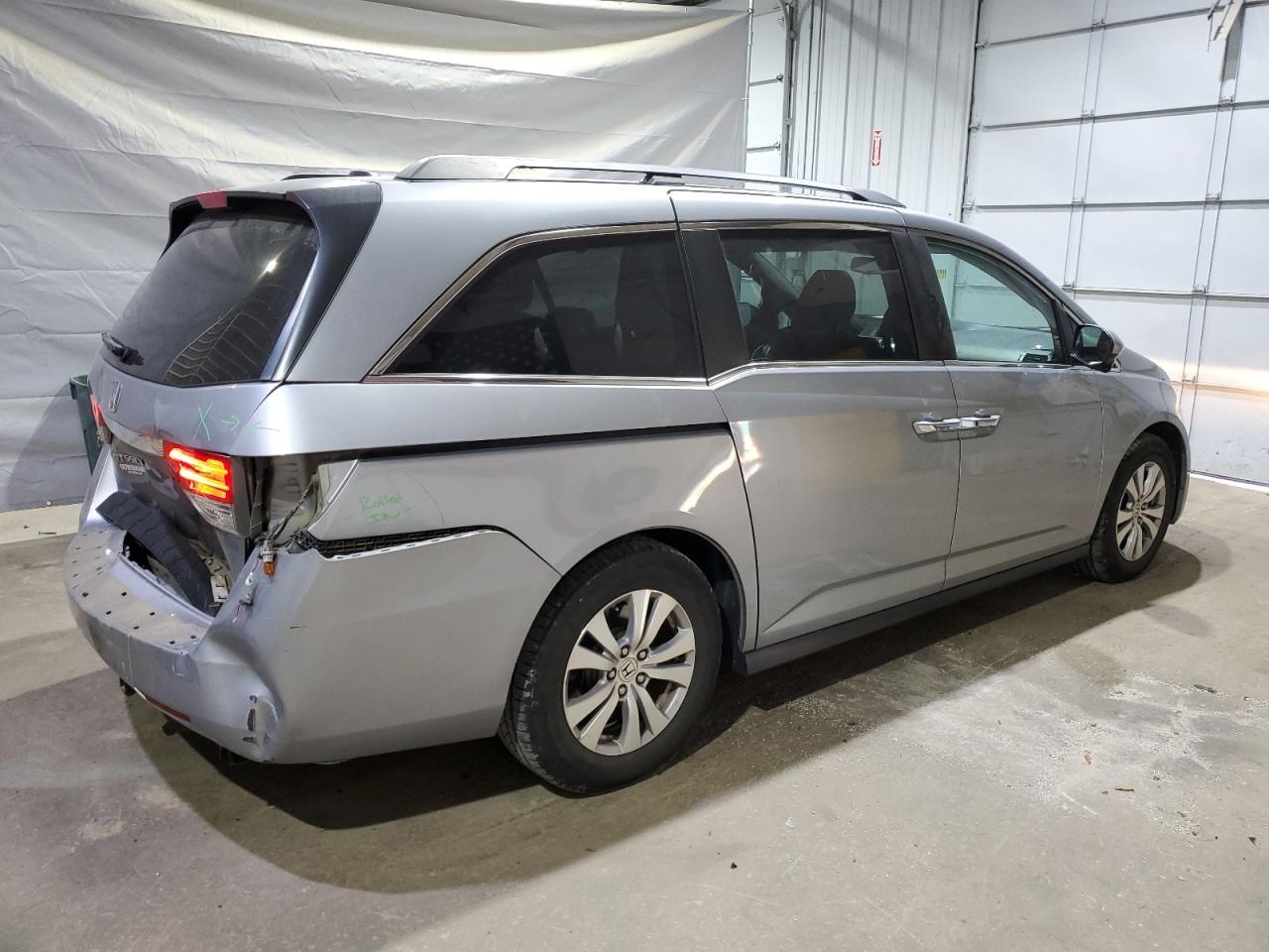 2016 Honda Odyssey Exl - Image 3