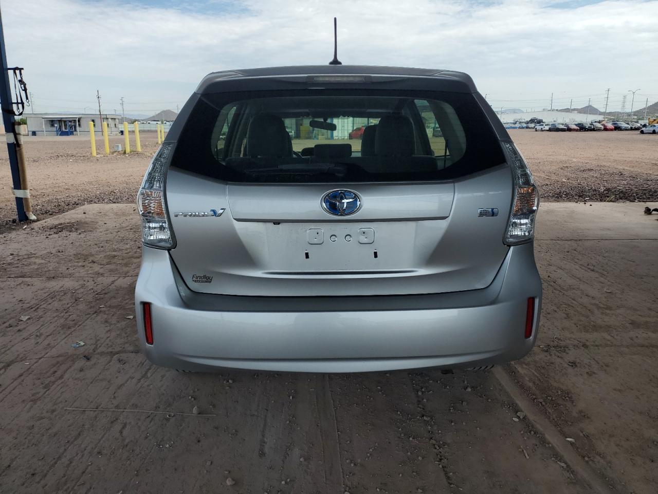 2013 Toyota Prius V - Фото 6