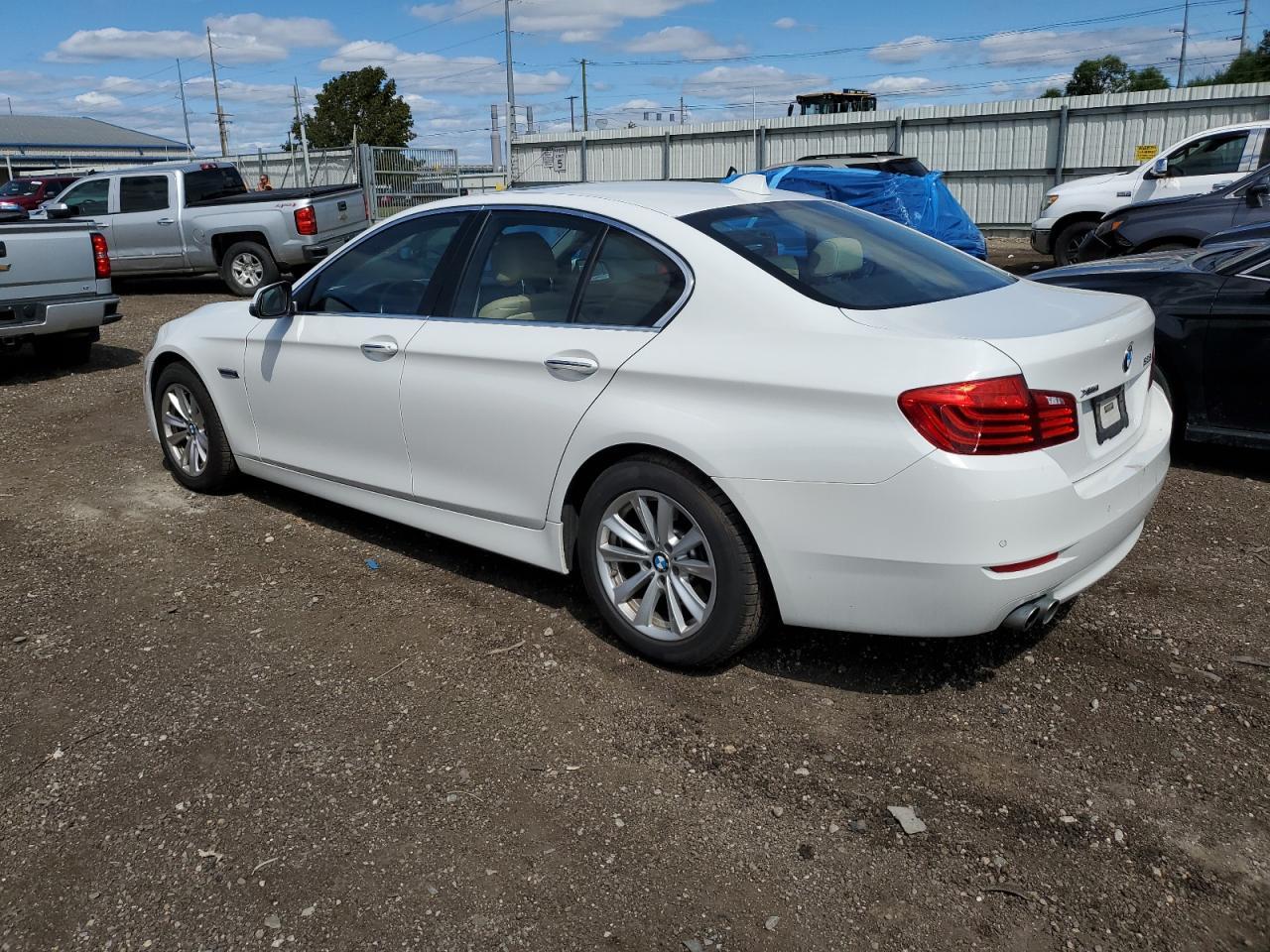 2016 BMW 528 Xi - Image 2