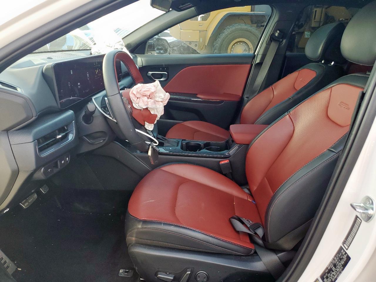 2025 Kia K4 Gt-Line Turbo - Image 7